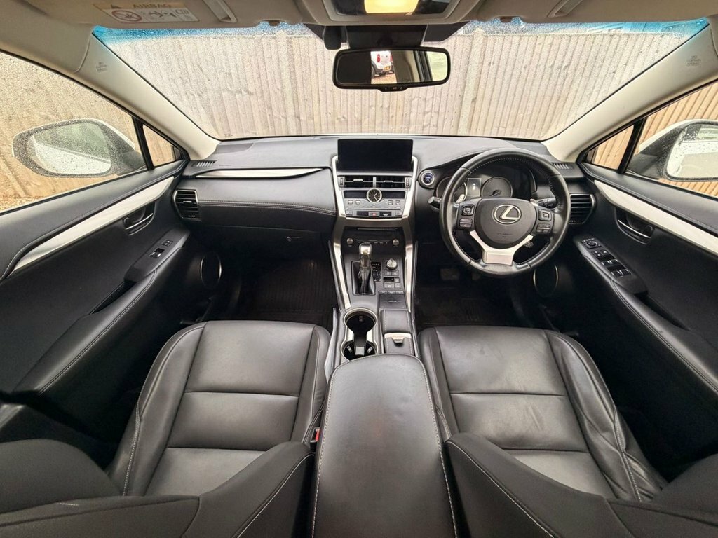 Lexus NX 2.5L Se LR68WTG White #4