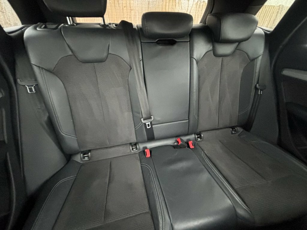 Audi Q5 2L S Line Black #5