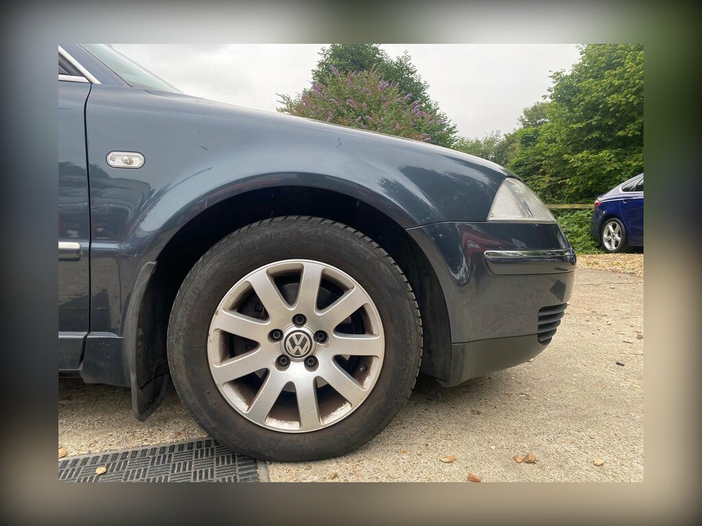 Volkswagen Passat 1.9 Tdi Pd S Grey #16