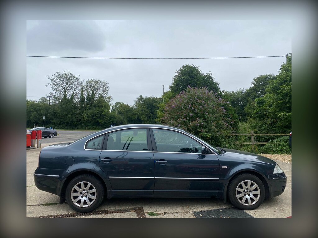 Volkswagen Passat 1.9 Tdi Pd S Grey #6