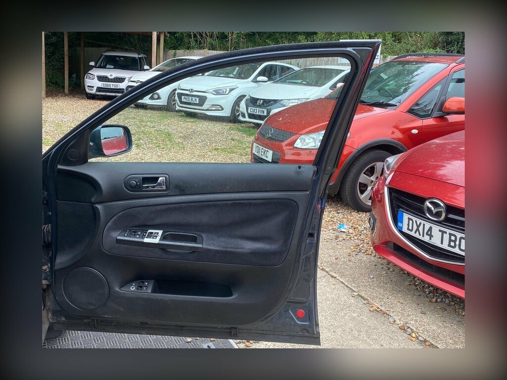 Volkswagen Passat 1.9 Tdi Pd S Grey #13