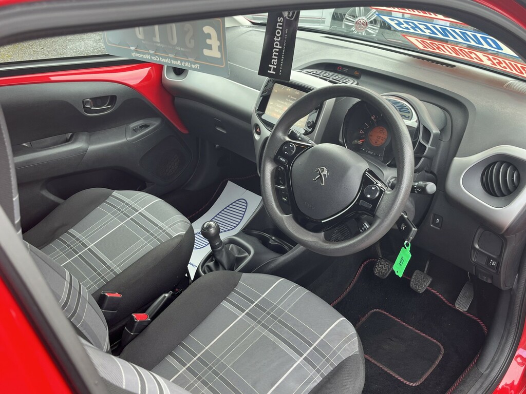 Peugeot 108 1.0 Active Red