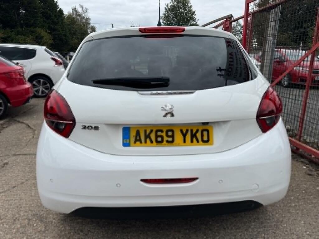 Peugeot 208 Hatchback 1.5 Bluehdi Tech Edition Euro 6 Ss AK69YKO White #5