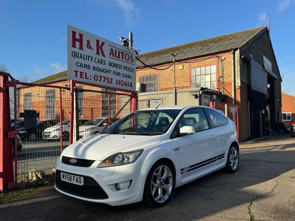 Ford Focus Hatchback 2.5 Siv St-3 200858 White