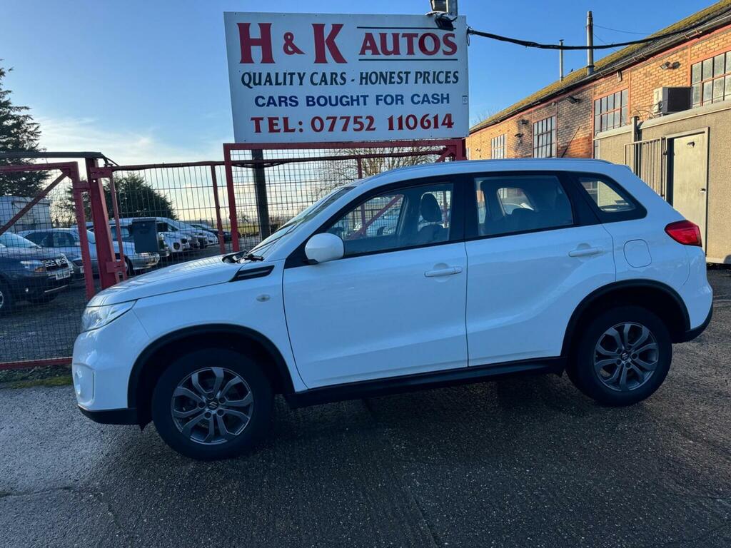 Suzuki Vitara Suv 1.6 Sz4 Euro 6 Ss 201717 FV17LMK White #3