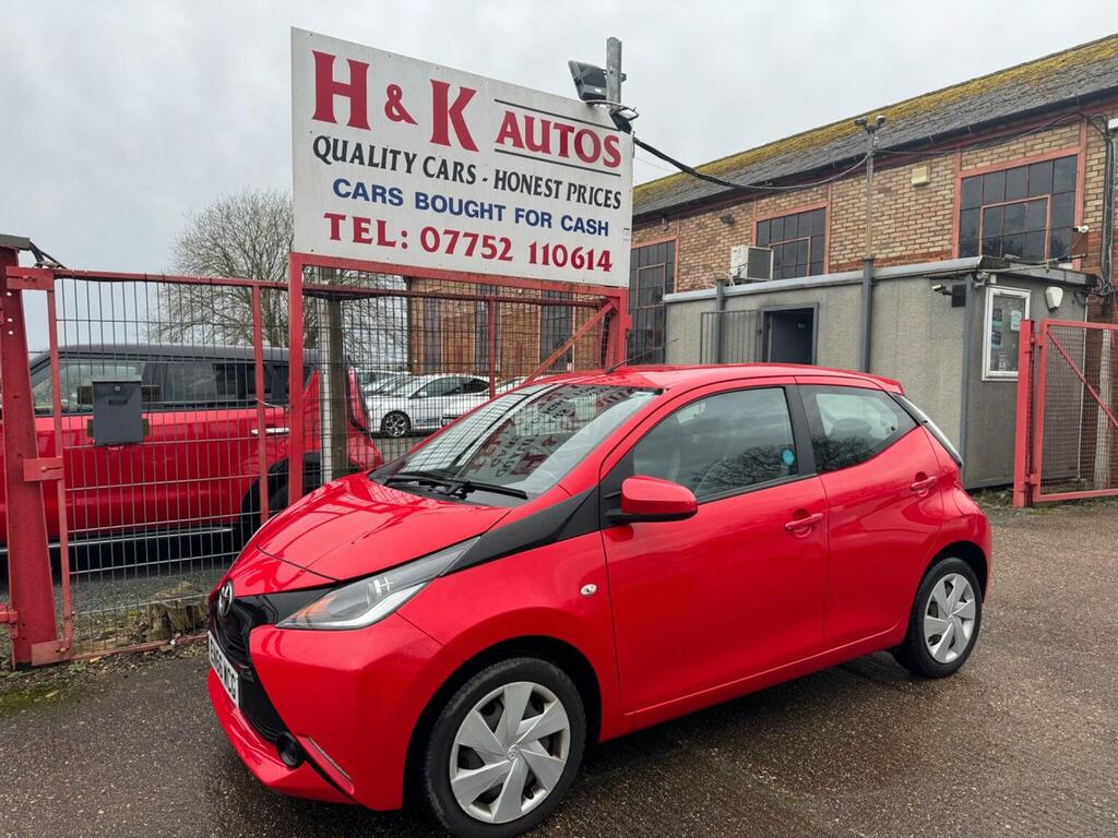 Toyota Aygo Hatchback 1.0 Vvt-i X-play Euro 5 Euro 5 2017 EN66WCG Red #2