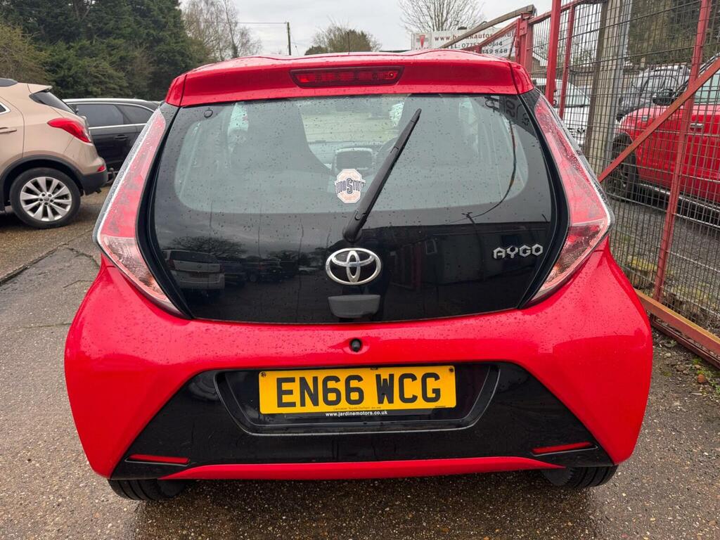 Toyota Aygo Hatchback 1.0 Vvt-i X-play Euro 5 Euro 5 2017 EN66WCG Red #5