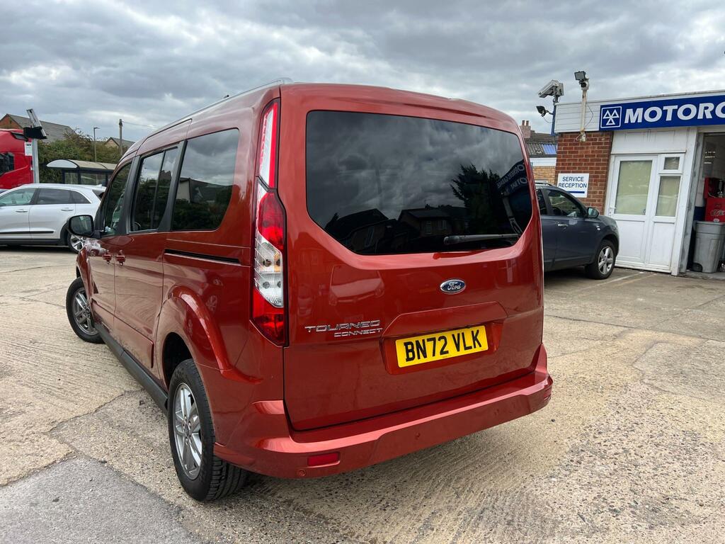 Ford Grand Tourneo Connect Grand Titanium Tdci Orange #5