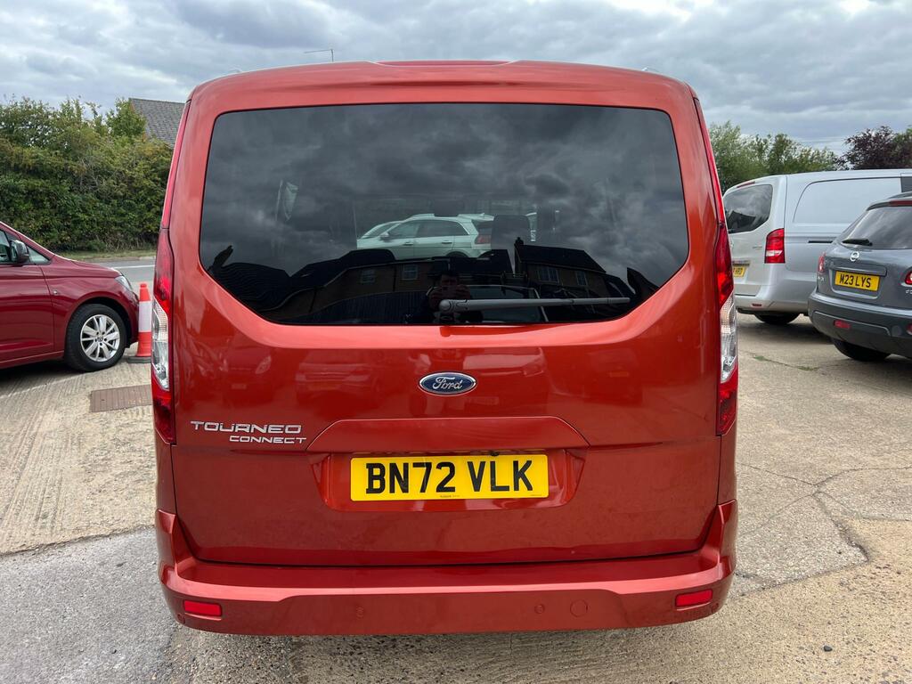 Ford Grand Tourneo Connect Grand Titanium Tdci Orange #6
