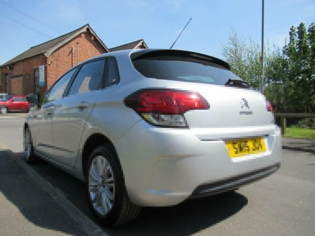 Citroen C4 Hatchback 1.6 Bluehdi Feel Euro 6 201515 SW15JOV Silver #5