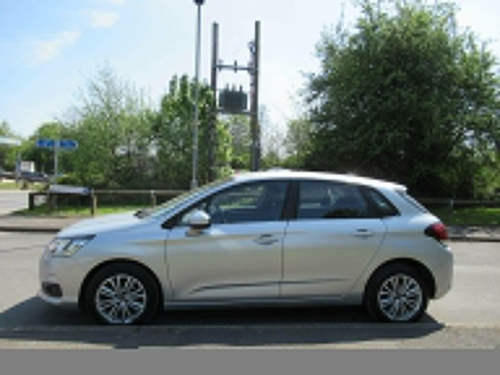Citroen C4 Hatchback 1.6 Bluehdi Feel Euro 6 201515 SW15JOV Silver #6