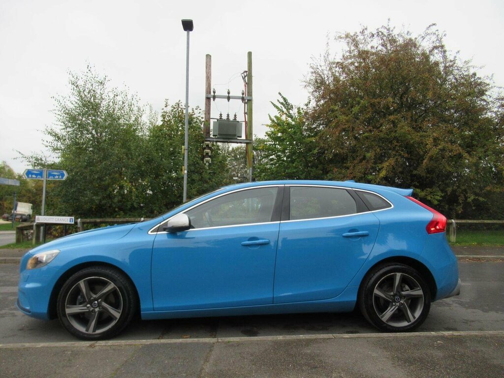 Volvo V40 Hatchback 2.0 T3 R-design Nav Euro 6 Ss 20 RF65JSV Blue #6