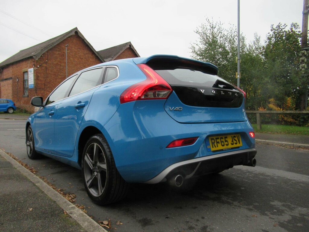 Volvo V40 Hatchback 2.0 T3 R-design Nav Euro 6 Ss 20 RF65JSV Blue #5