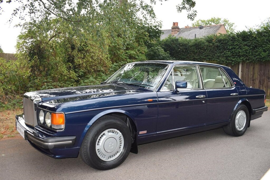 Bentley Turbo R 6.8 4dr Red #39