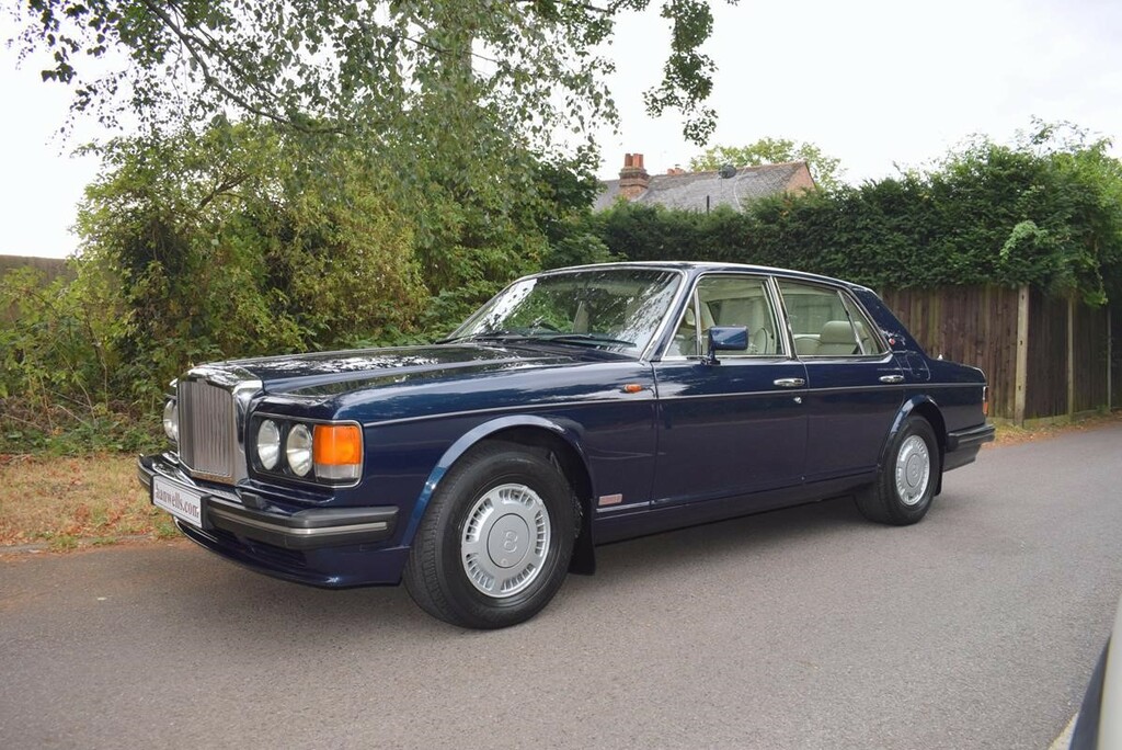 Bentley Turbo R 6.8 4dr Red #38