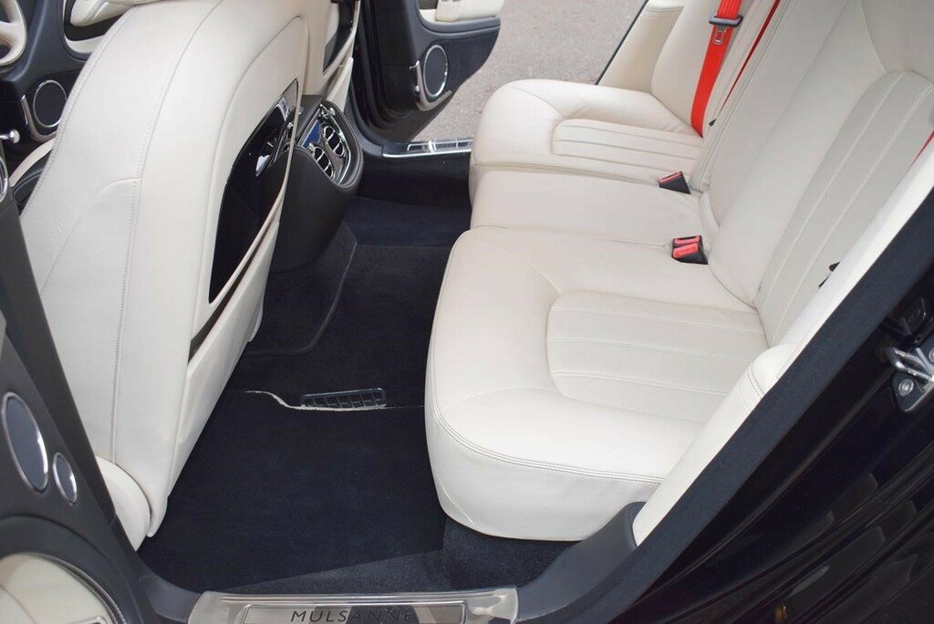 Bentley Mulsanne Saloon Blue #30