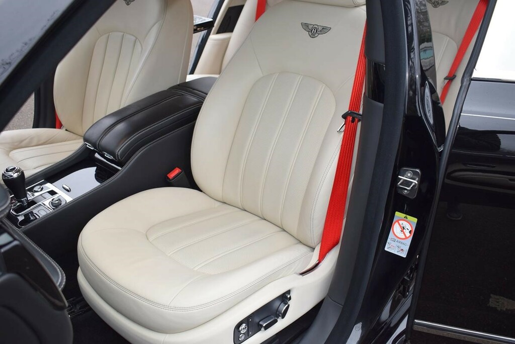 Bentley Mulsanne Saloon Blue #26