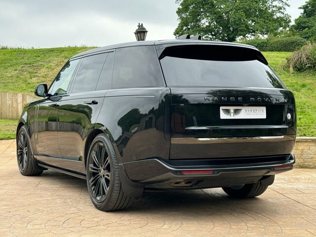 Land Rover Range Rover 2023 4.4 Sv Lwb 523 Bhp Black #6