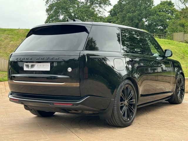 Land Rover Range Rover 2023 4.4 Sv Lwb 523 Bhp Black #5