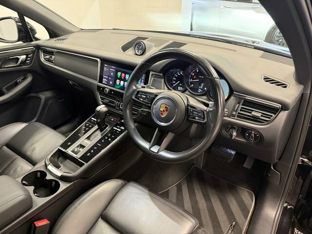 Porsche Macan 2.0T Suv Pdk 4Wd Euro 6 Ss 265 Ps Black #2