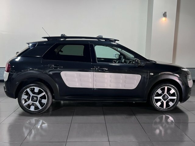 Citroen C4 Cactus 1.2 Puretech Flair Hatchback Eur KY15XBZ Black #3