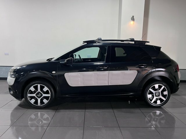 Citroen C4 Cactus 1.2 Puretech Flair Hatchback Eur KY15XBZ Black #4