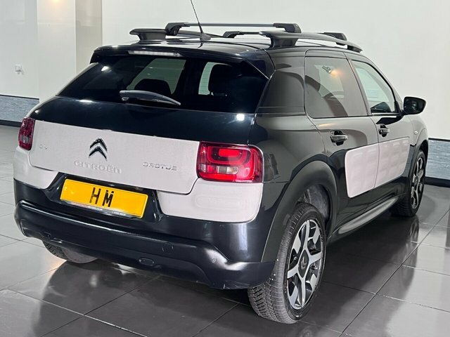Citroen C4 Cactus 1.2 Puretech Flair Hatchback Eur KY15XBZ Black #2
