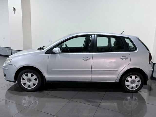 Volkswagen Polo 1.4 S Hatchback 158 G Km 74 Bhp Silver #4