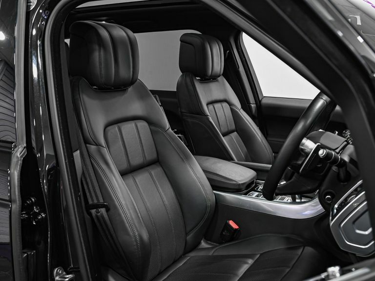 Land Rover Range Rover Sport 2.0 P400e Hse Dynamic Black YE71NUV Black #3