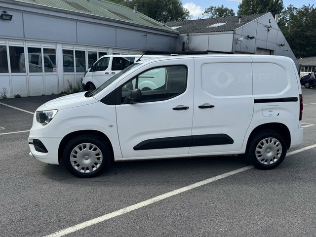 Vauxhall Combo 1.6 Turbo D 2300 Sportive Panel Van Man DS70ZHO White #6