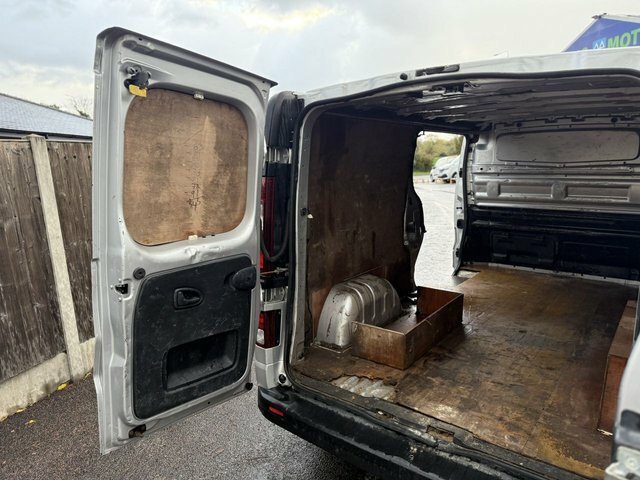 Vauxhall Vivaro 1.6 Cdti 2900 Sportive Panel Van DN18XYV Silver #6