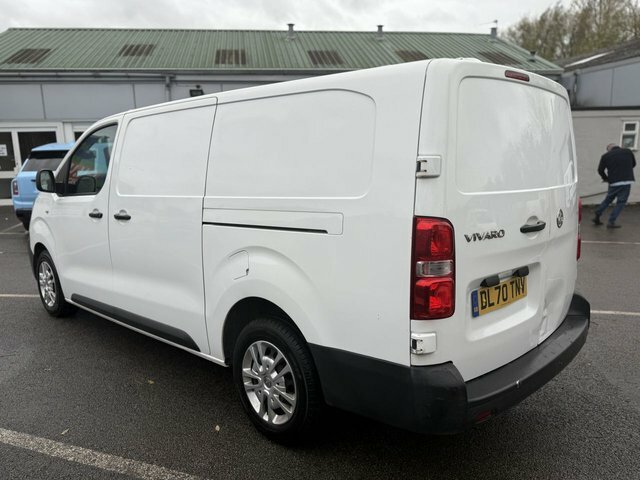 Vauxhall Vivaro 1.5 Turbo D 2900 Dynamic Panel Van 6Dr Manu DL70TNV White #6