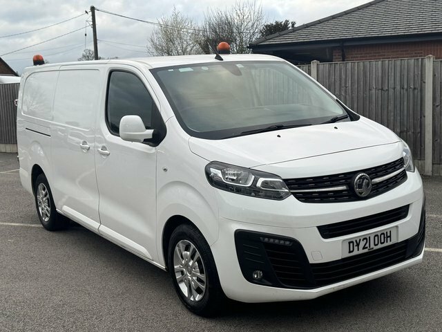 Vauxhall Vivaro 1.5 Turbo D 2900 Sportive Panel Van Man DY21OOH White #4