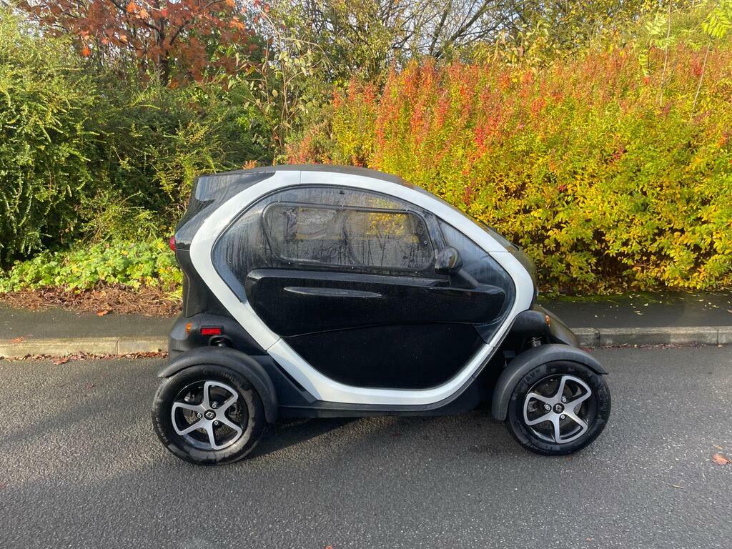 Renault Twizy Ev White #9