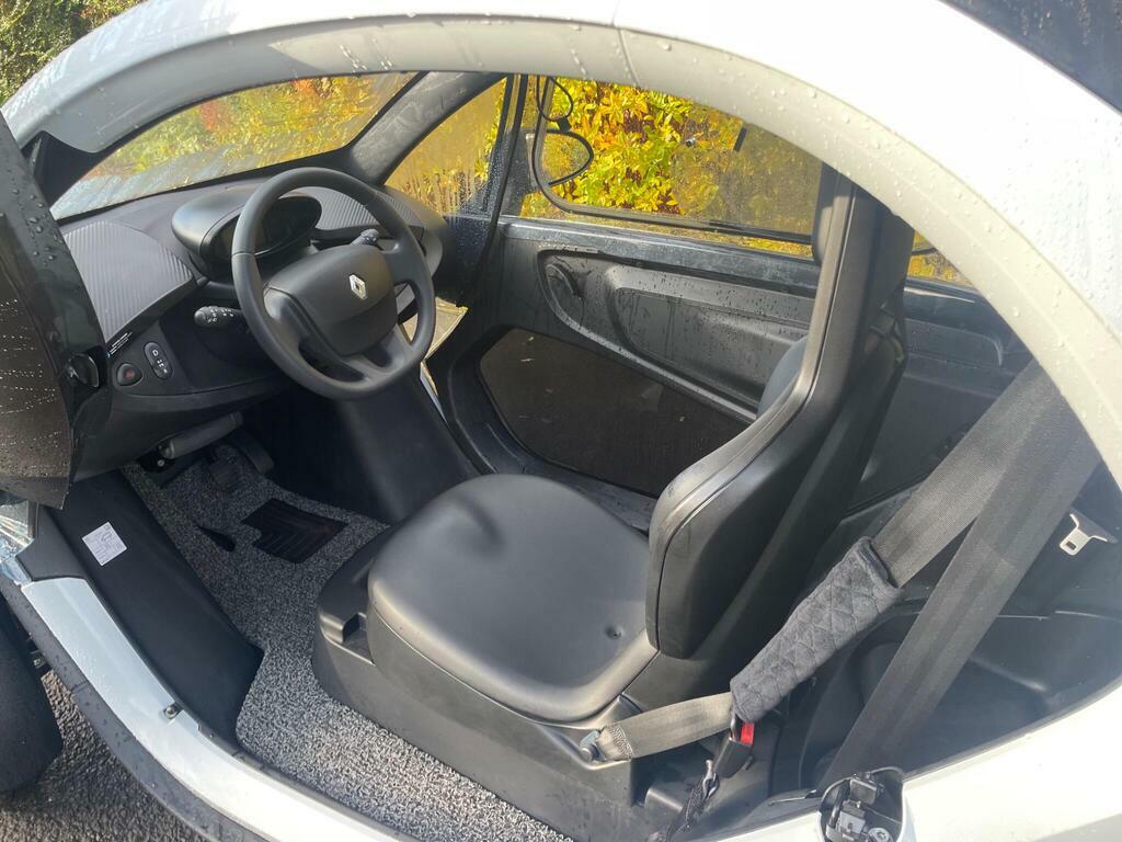 Renault Twizy Dynamique Black #3