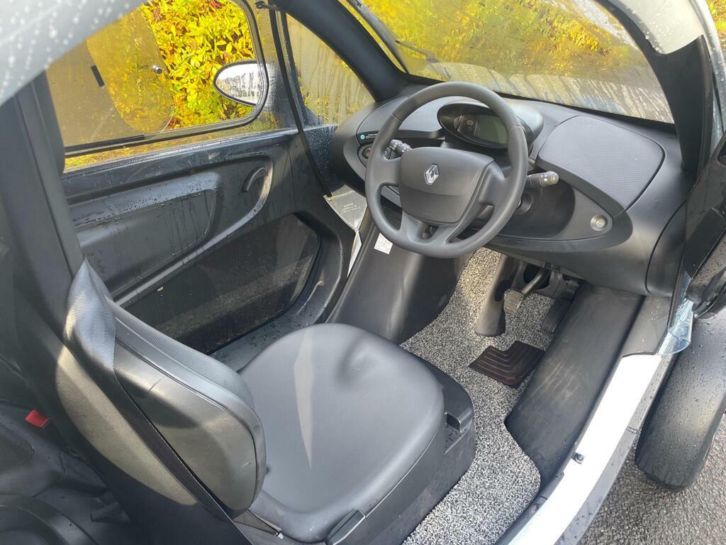 Renault Twizy Dynamique Black #2