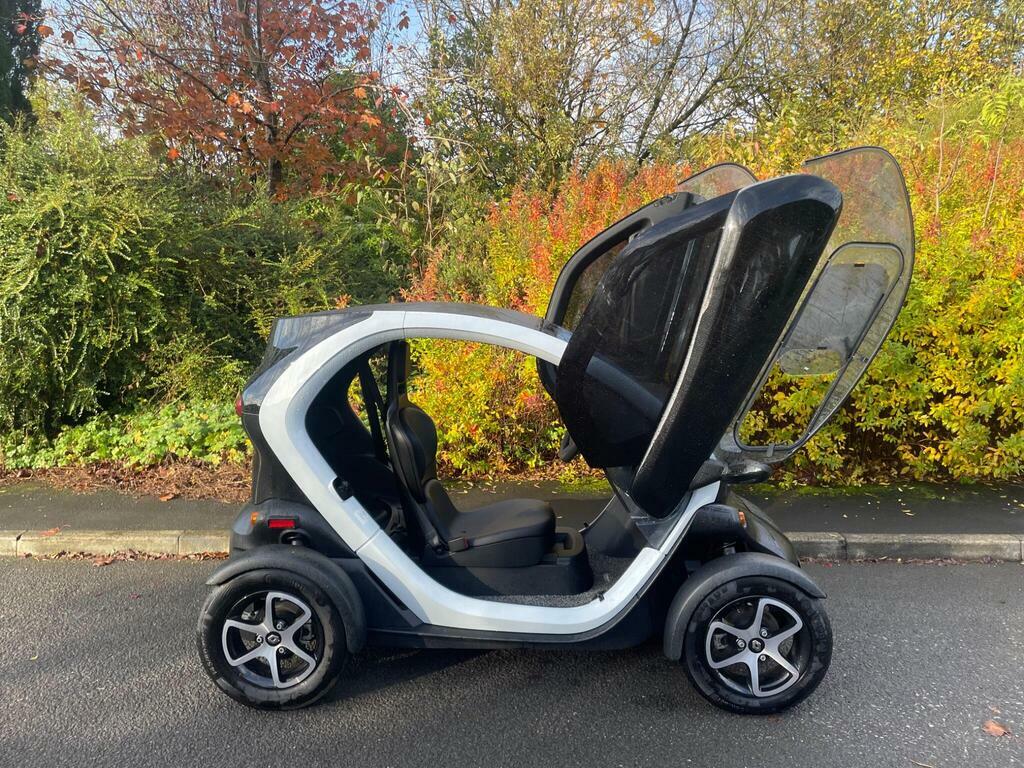 Renault Twizy Dynamique Black #6