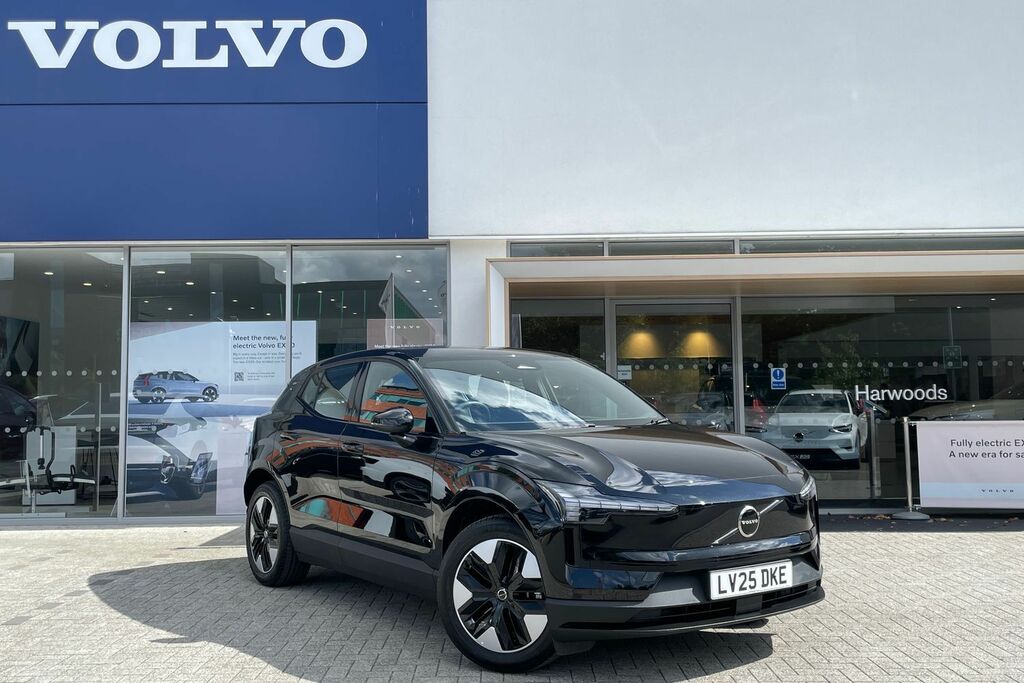 Volvo EX30 Core Black