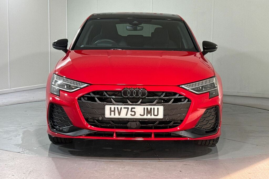 Audi A3 Black Edition HV75JMU Red #5