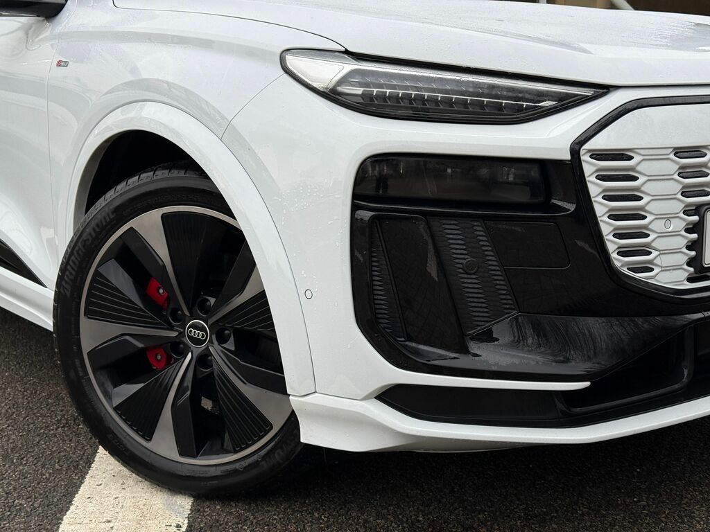 Audi Q6 E-Tron Edition 1 GV25JZX Black #6