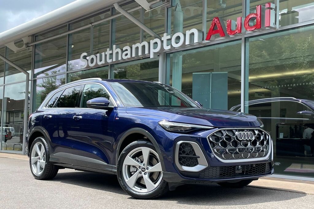 Audi Q5 S Line Blue