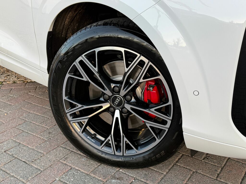 Audi Q3 Launch Edition GY75LFO Black #6