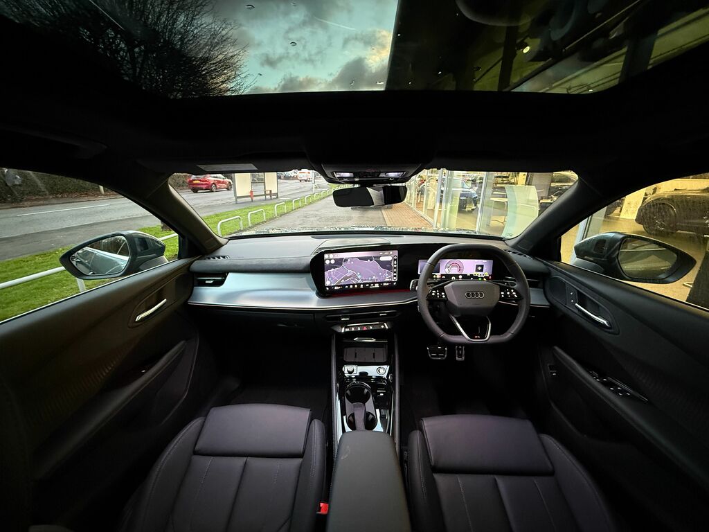 Audi Q3 Petrol HJ75UVE Green #3