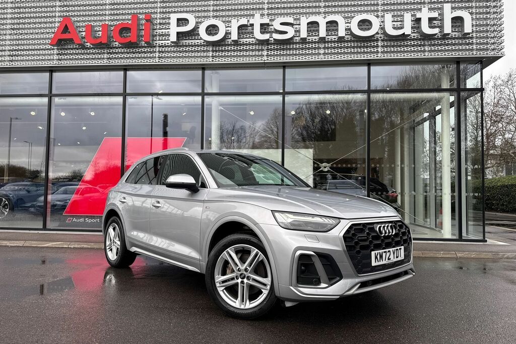 Audi Q5 S Line Black
