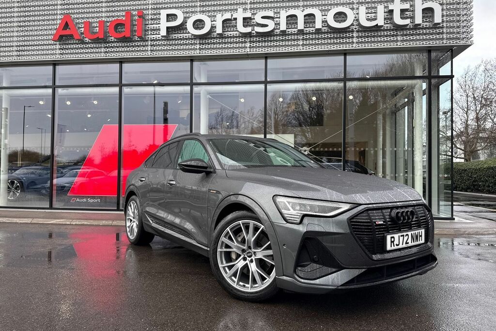 Audi E-tron Black Edition Black