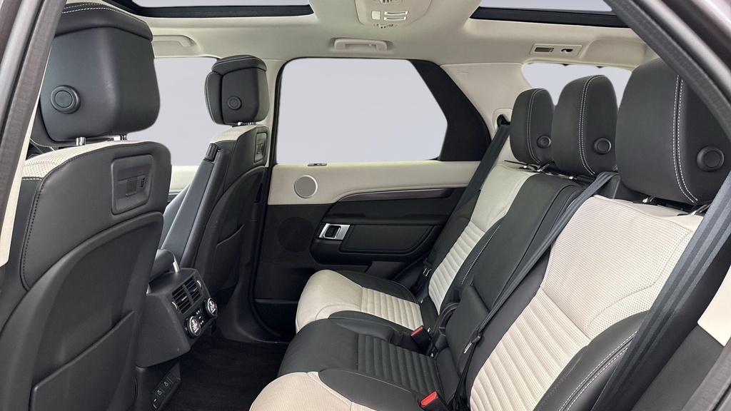 Land Rover Discovery D350 Metropolitan Edition Charente Grey KJ25HFP Grey #4