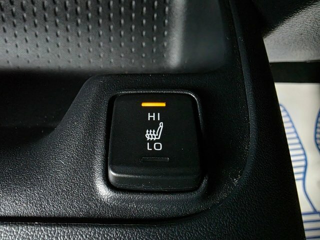 Toyota Corolla Vvt-h Icon Tech Hatchback LT69FRP White #3