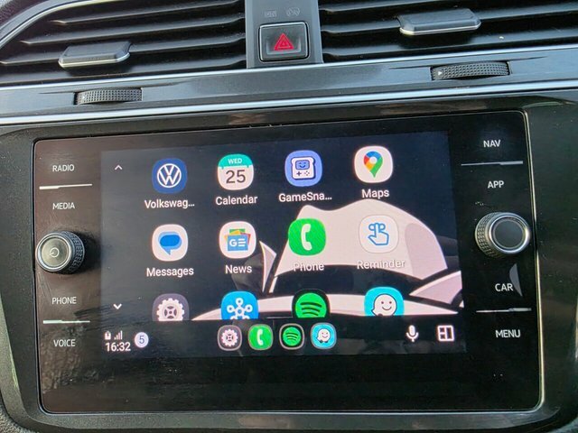 Volkswagen Tiguan Tsi Sel Suv VO18CUY White #2