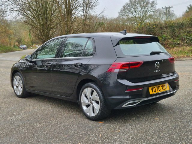 Volkswagen Golf 2020 1.5 Tsi Style Hatchback Eur VO70XUV Black #3