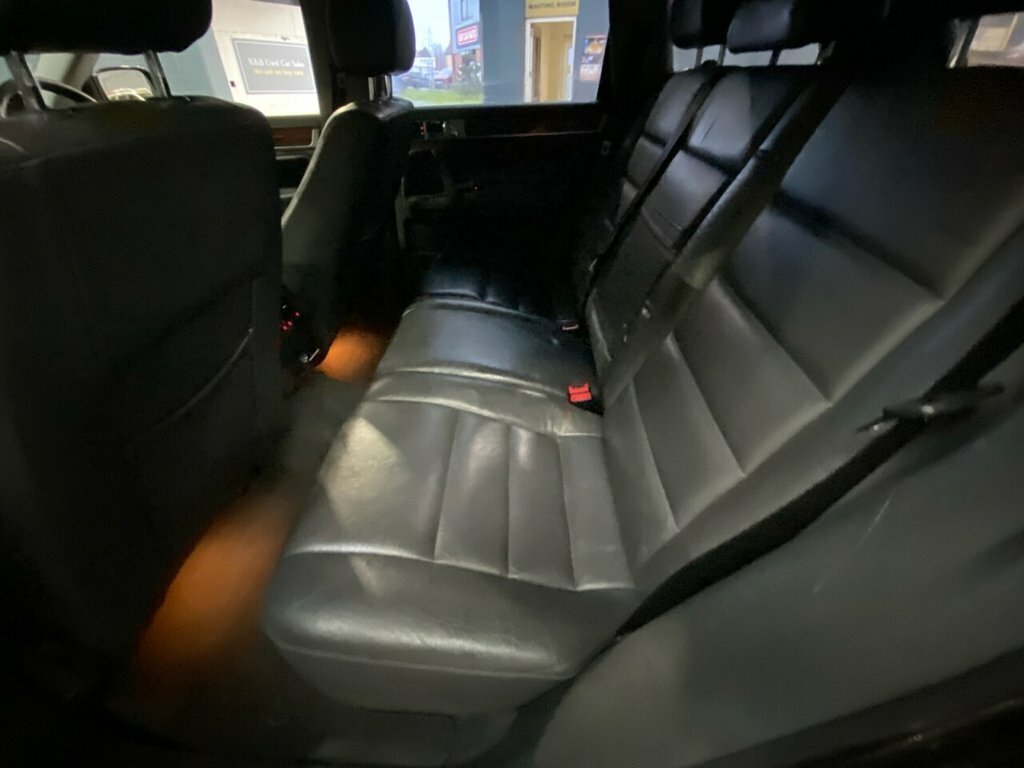 Volkswagen Touareg 3.2 V6 Grey #10